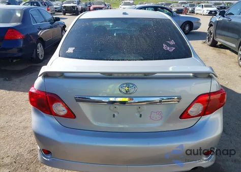 2010 Toyota Corolla S z USA, uszkodzony, nr VIN 2T1BU4EE7AC449417